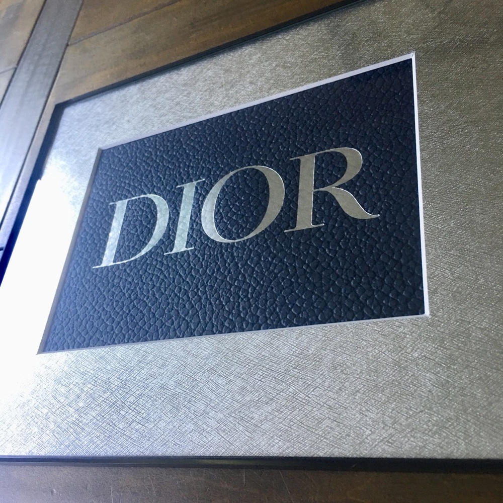 Pebbled Dior Bag w/ silver mat and free frame - Picture 4 of 5
